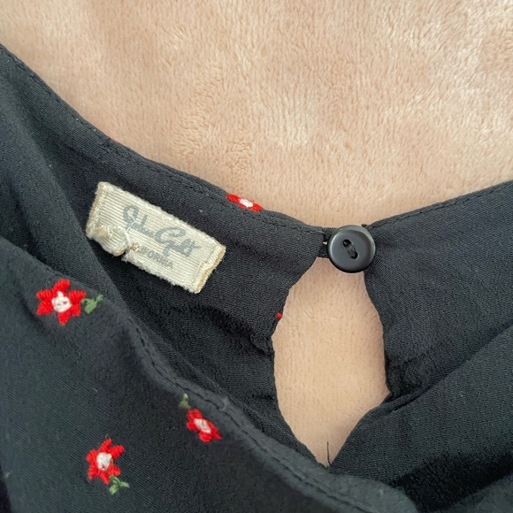 Brandy Melville (John Galt) navy blue crop top - Picture 4 of 4